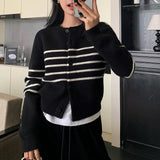 Women's striped crew-neck knit cardigan – A casual and comfortable style, ideal for layering every day
