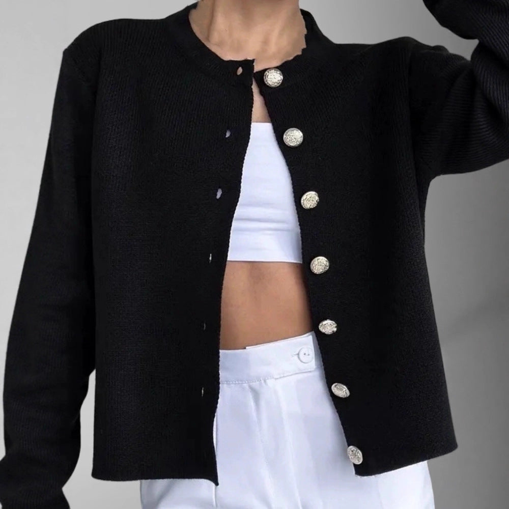 Women’s button-front knit cardigan – Minimalist and easy to layer