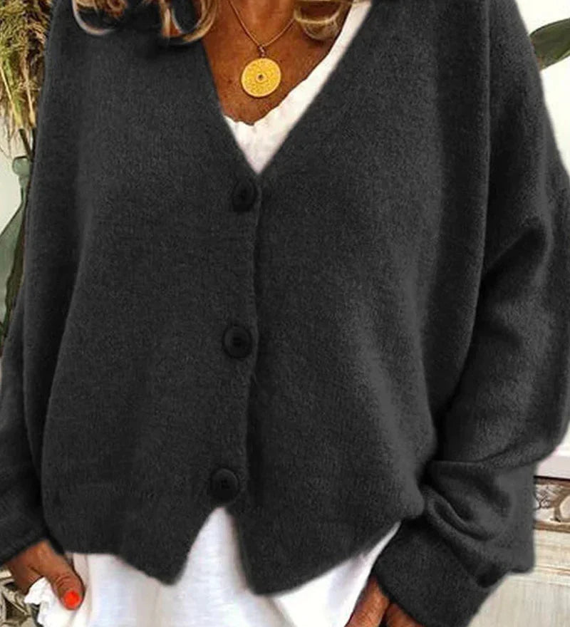 Casual and Elegant Women's Cardigan - Warm Knitwear for Everyday
