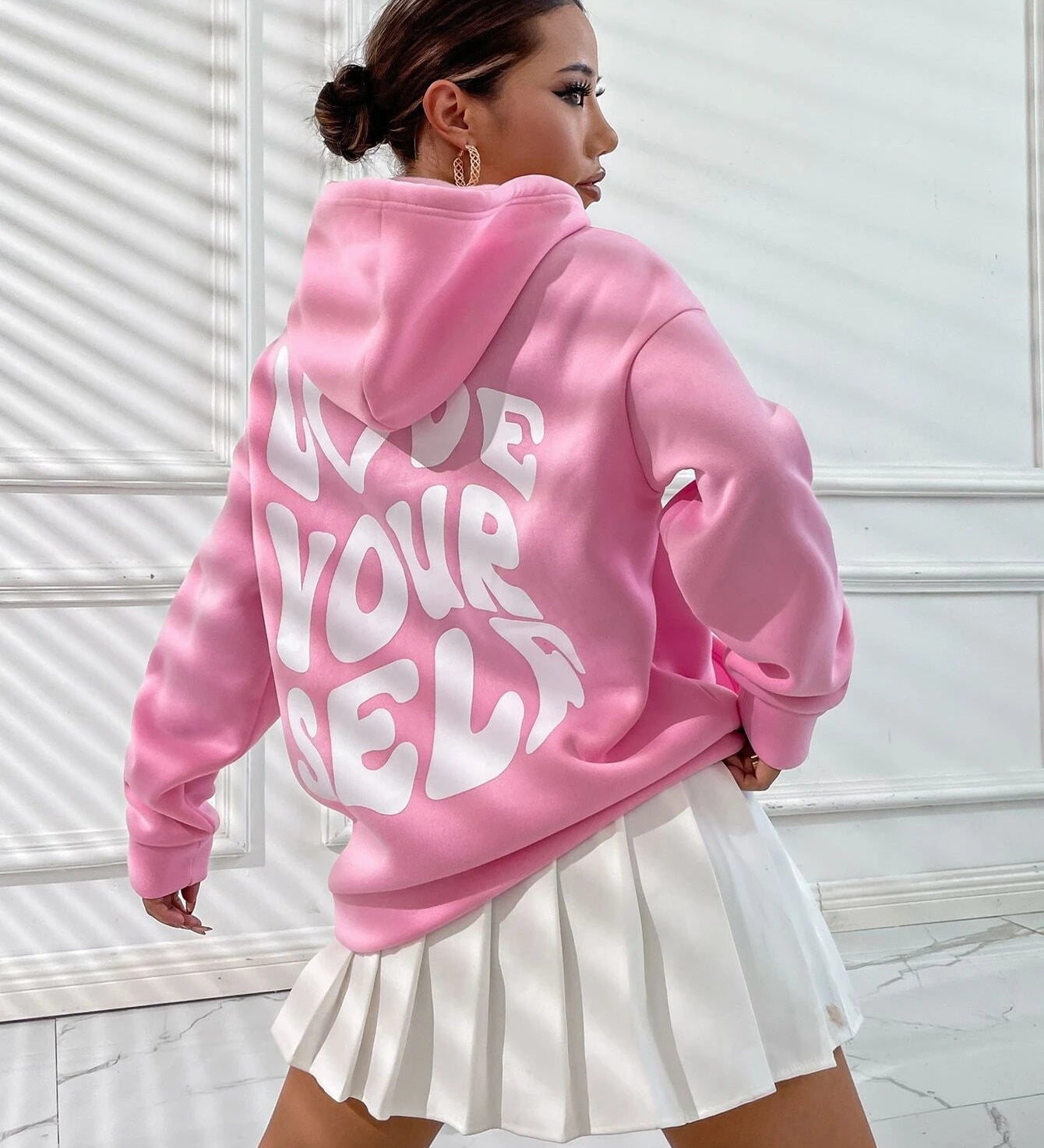 Luxury Women's Soft Hoodie – Warm, Cozy, and Modern Style.