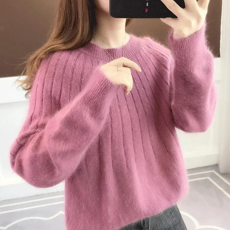 Women's Round Neck Sweater in Cozy Knit – Comfortable Winter Elegance