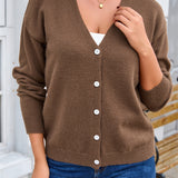 Buttoned women’s knit cardigan – Soft and versatile