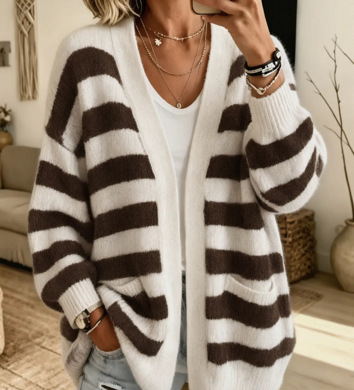 Women's Striped Cardigan with Pockets - Comfortable and Practical