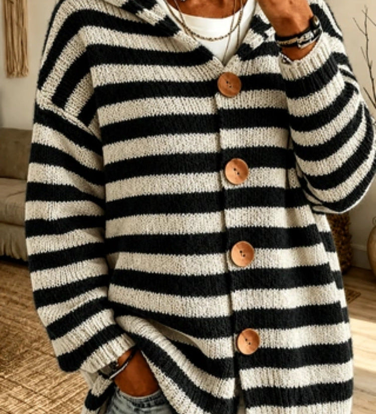 Striped knit women's sweater – Casual and modern