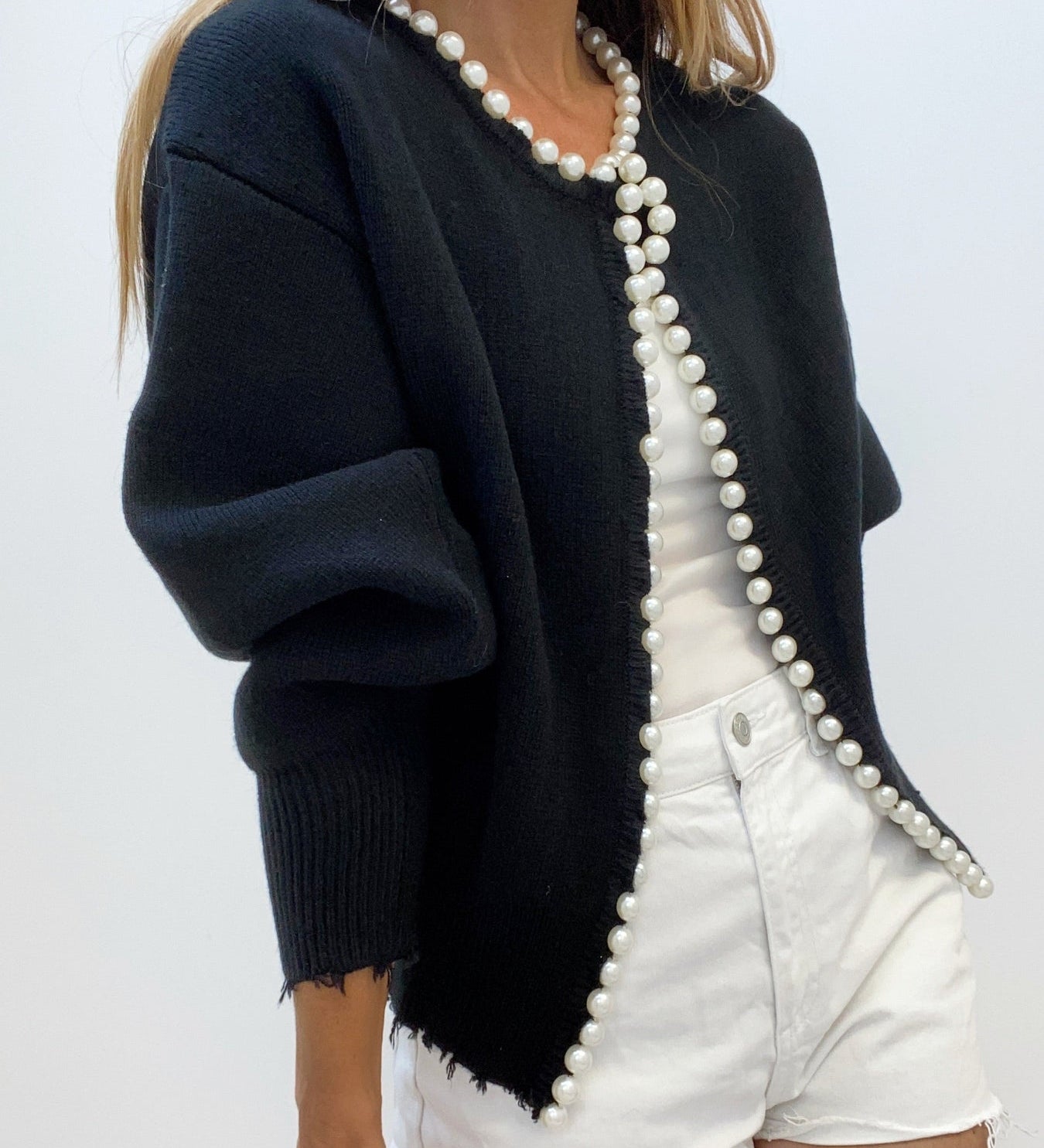Women's Pearl-Embellished Knitted Cardigan – Elegant Long-Sleeve Cotton Blend Knitwear