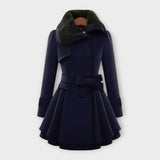 Emma | Elegant coat with a faux fur collar