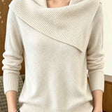 Relaxed women’s pullover with a lapel collar – Comfortable and versatile