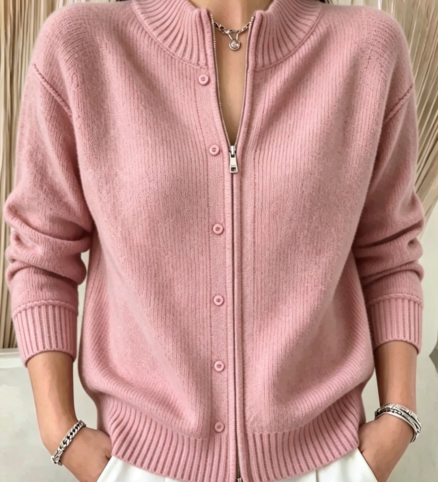 Women's zip-up crew-neck sweater - Soft and practical