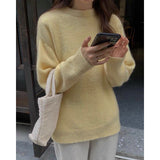 Luxurious Oversized Women's Pullover – Loose-Fitting Sweater in Mohair Blend