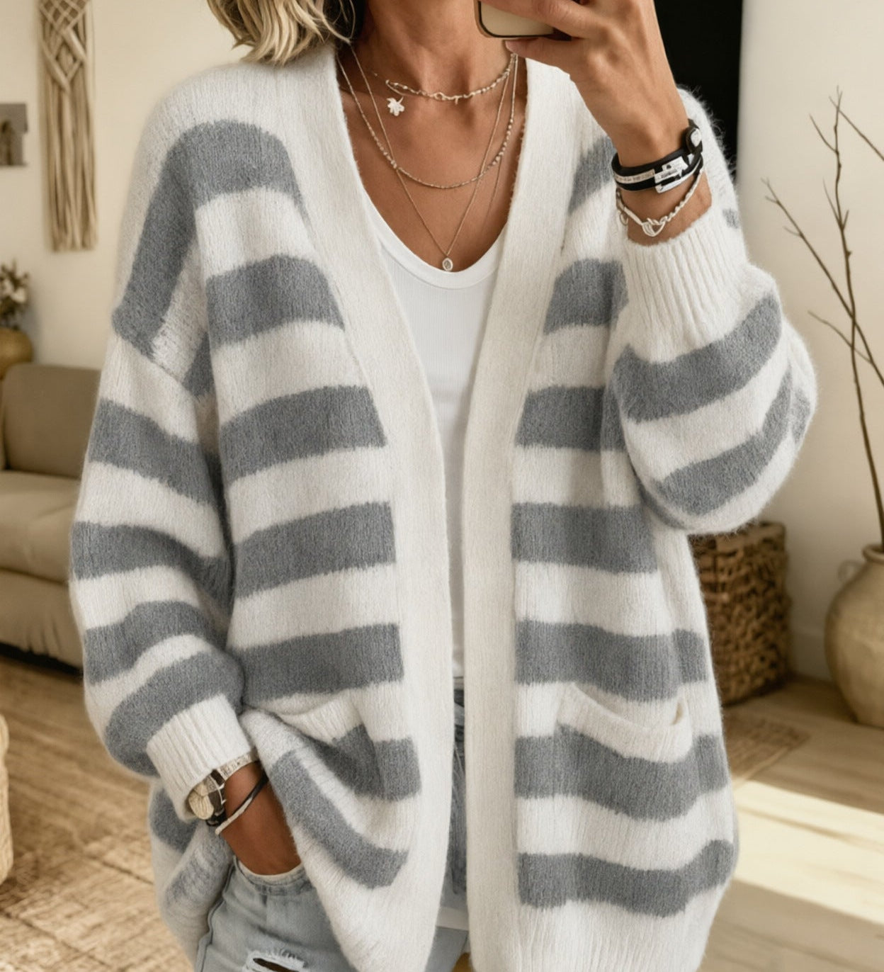 Women's Striped Cardigan with Pockets - Comfortable and Practical