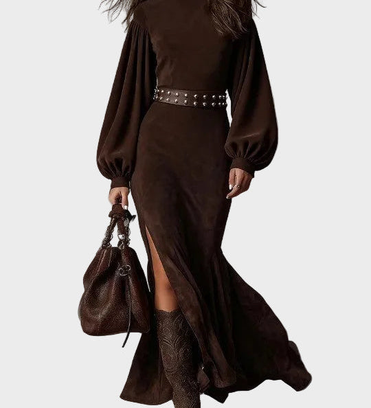 Long retro dress with long sleeves and a high collar